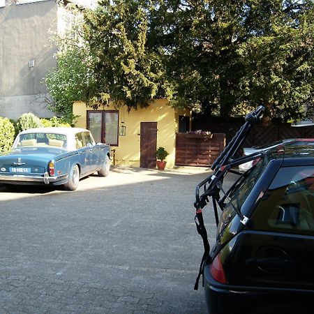 Domhotel Bed & Breakfast Шлезвиг Экстерьер фото